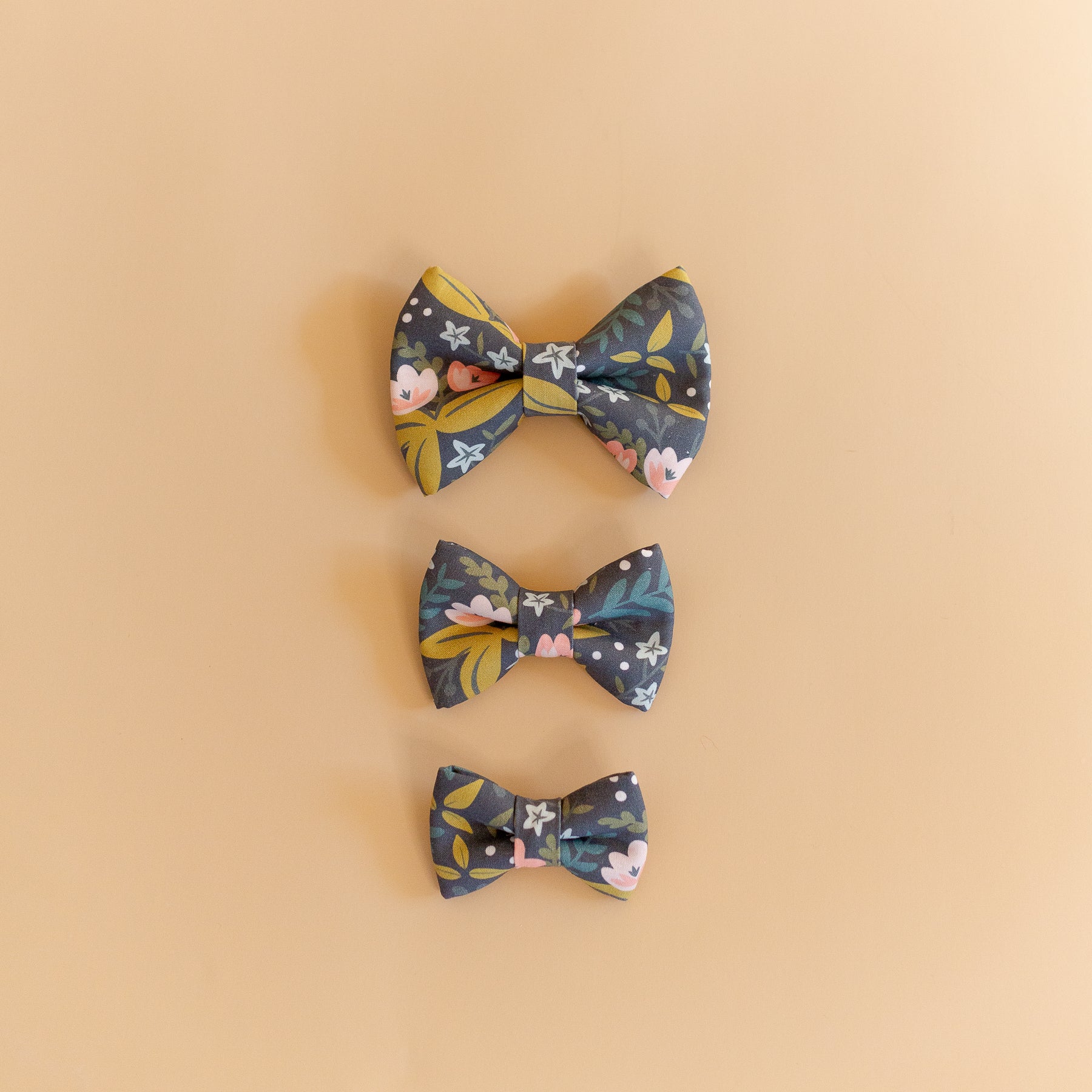 Organic Cotton Bow Tie - Nattblomma