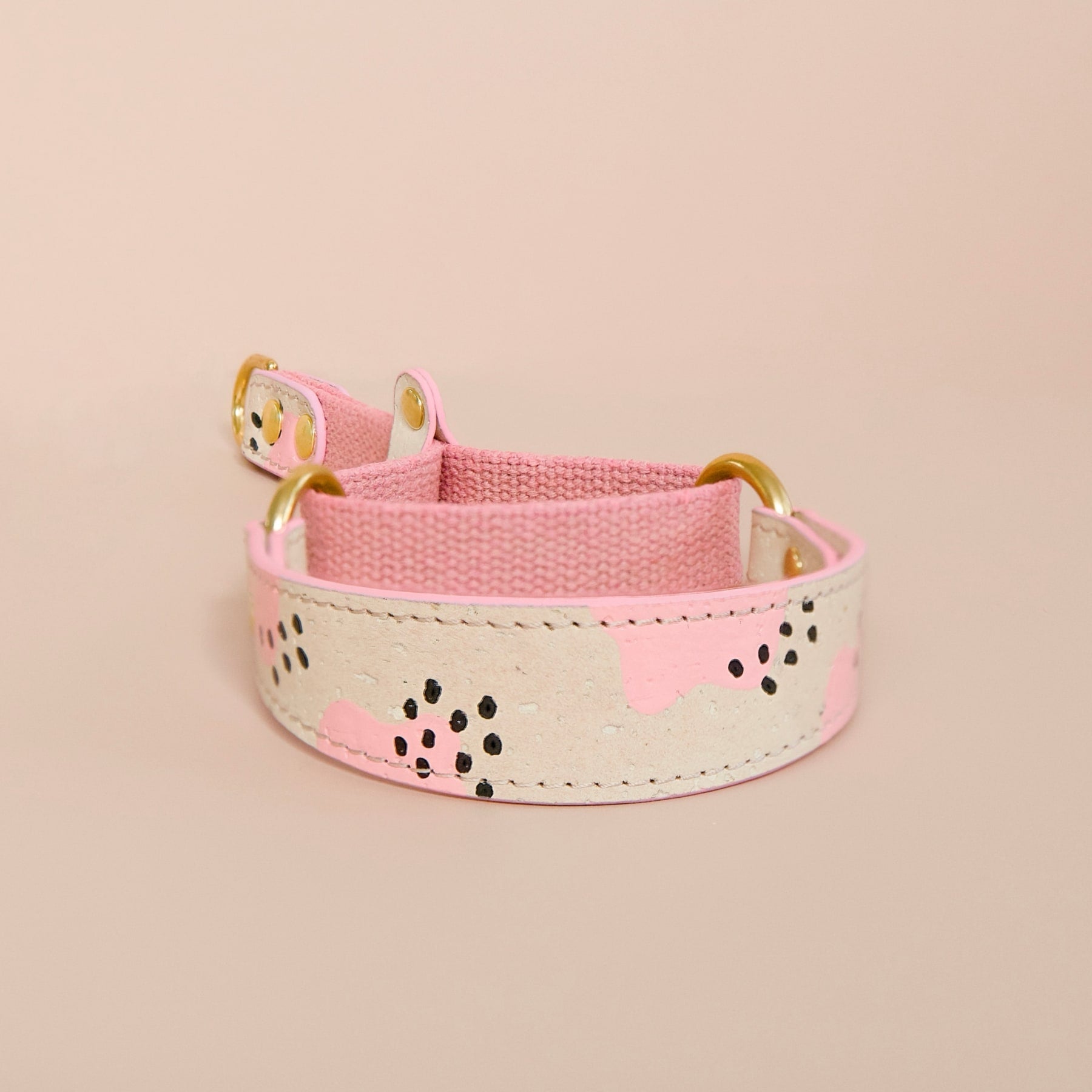 Pink leather slip collar in cream beige cork and organic hemp, gold brass hardware, front